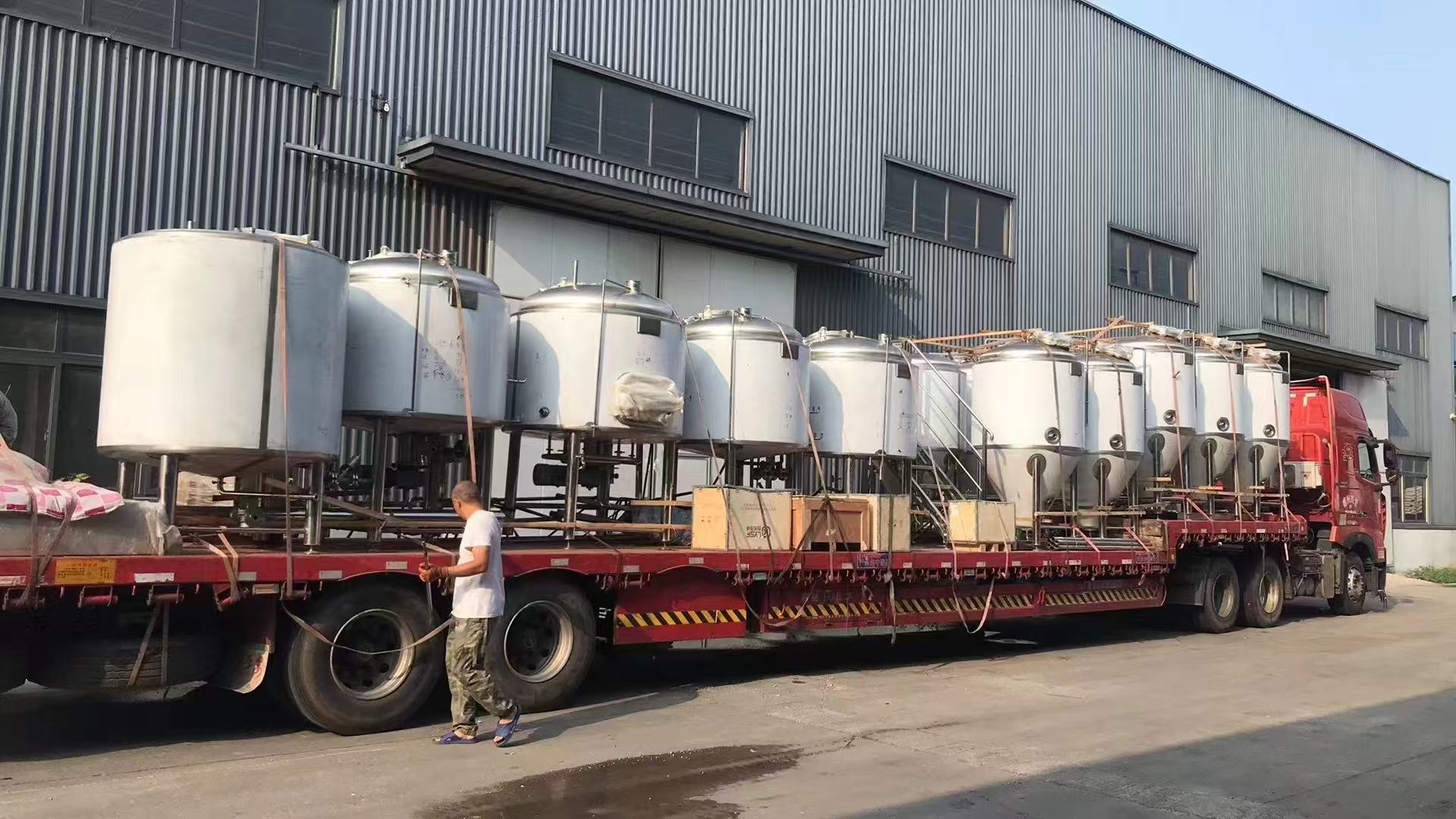 海棠精酿啤酒设备厂—精酿啤酒设备制造：传承工艺与创新科技的交融